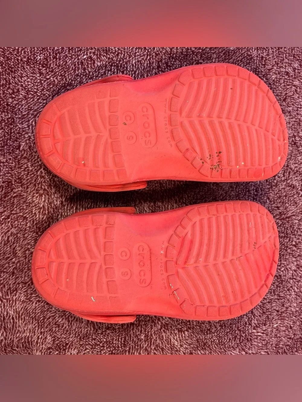 Toddler Red Crocs - C9